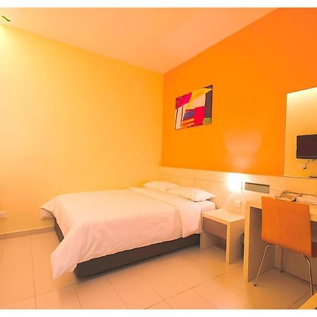 Prime City Express Hotel Kluang Exterior foto