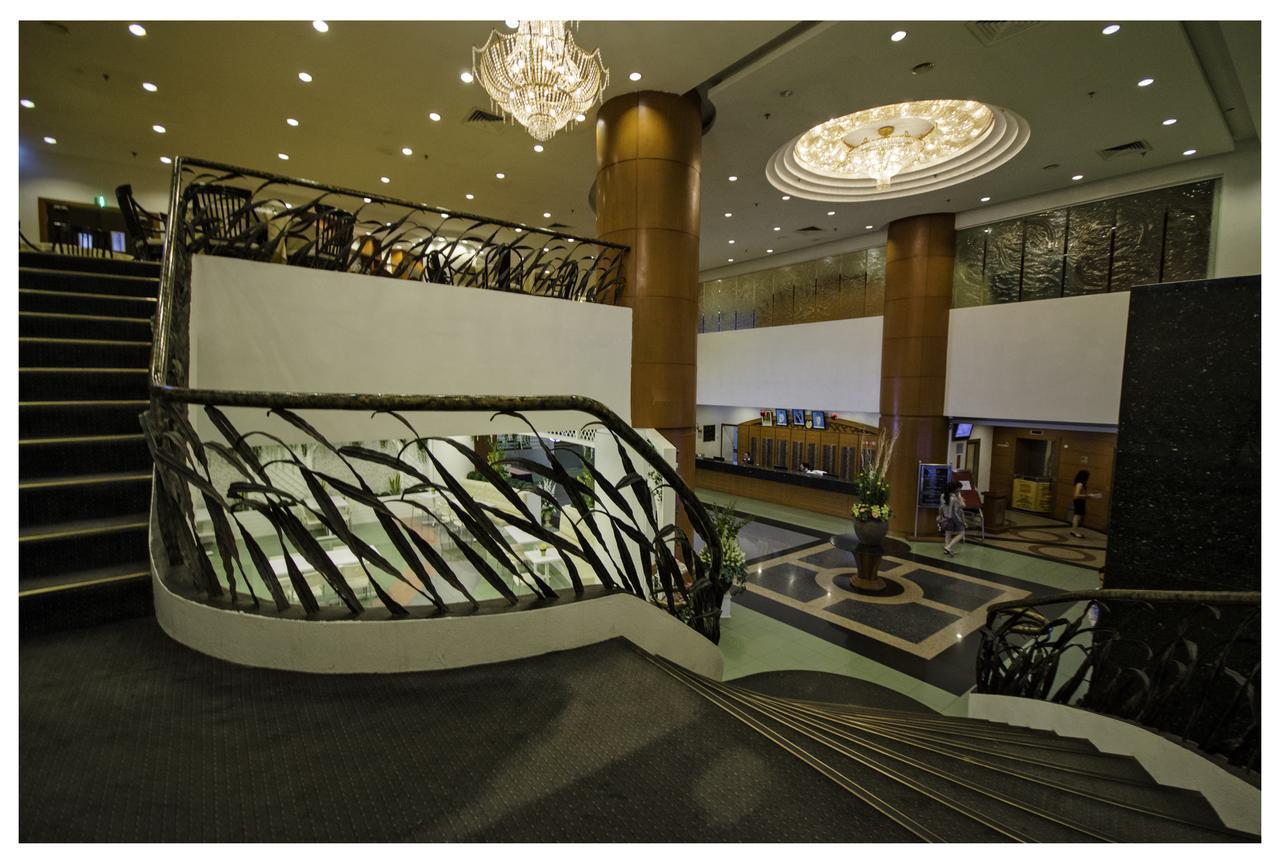 Prime City Express Hotel Kluang Exterior foto